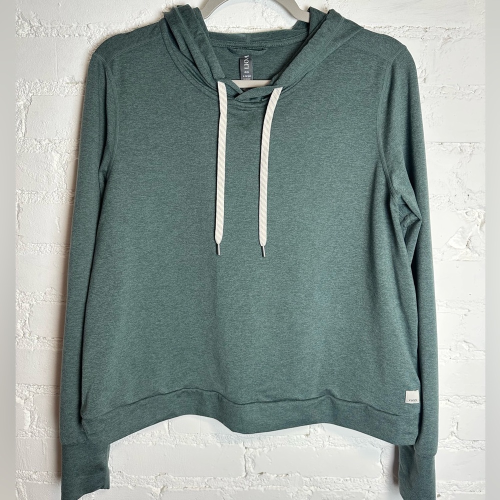 Vuori Halo Hoodie | Women's Essential Heathered Green Drawstring Comfy Stretch - Picture 2 of 8